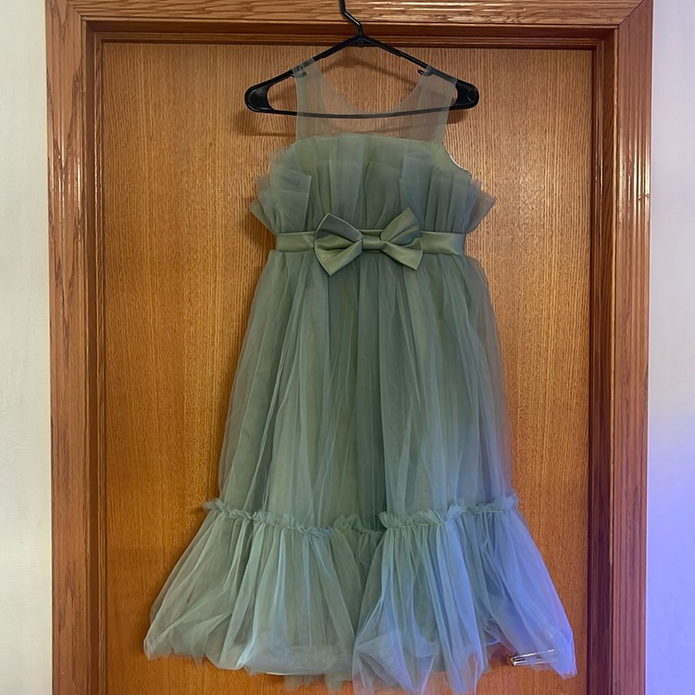 Photoshoot dress size 10Y (134-140cm).